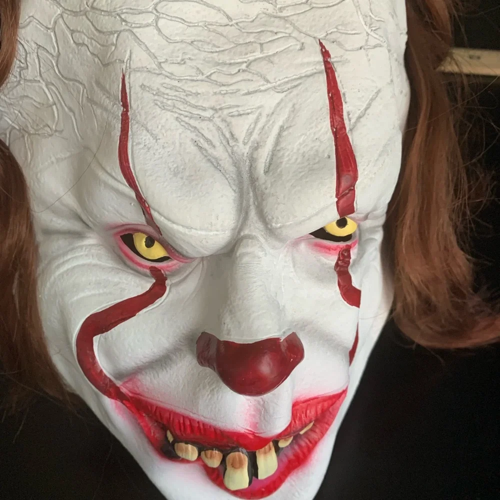 It’s Pennywise Scary Halloween Mask